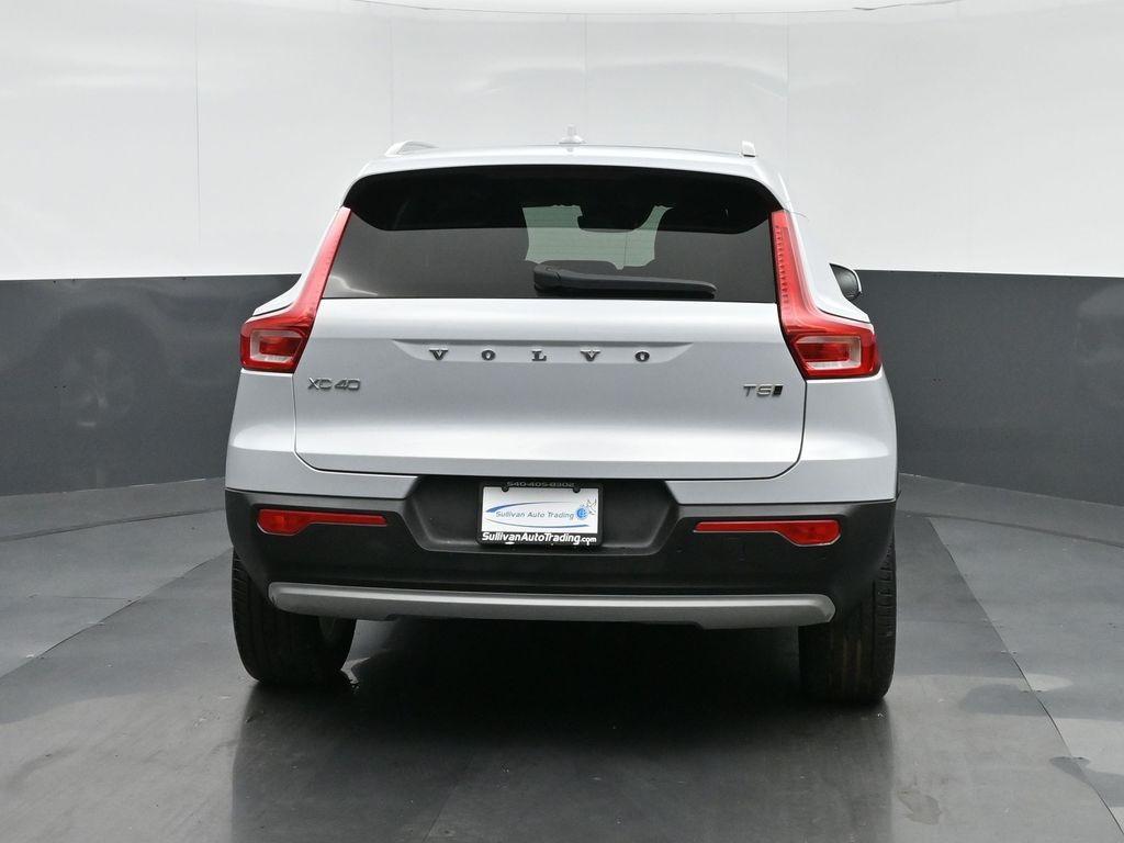 used 2021 Volvo XC40 car, priced at $24,998