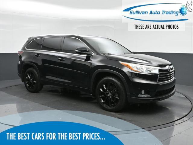 used 2016 Toyota Highlander car, priced at $25,906