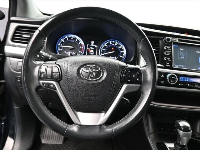 used 2016 Toyota Highlander car, priced at $25,906