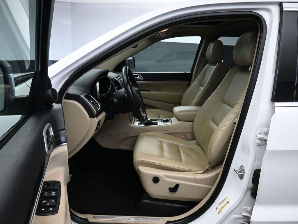 used 2020 Jeep Grand Cherokee car, priced at $23,889