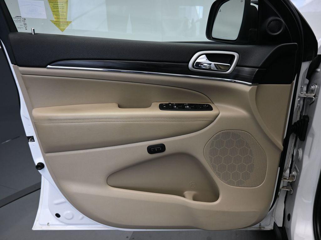 used 2020 Jeep Grand Cherokee car, priced at $23,889