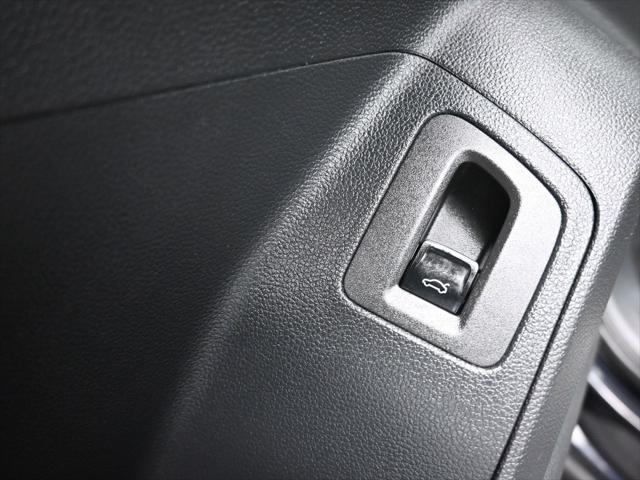 used 2021 Volkswagen Atlas car, priced at $30,499