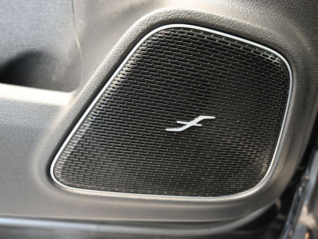 used 2021 Mercedes-Benz GLB 250 car, priced at $25,988