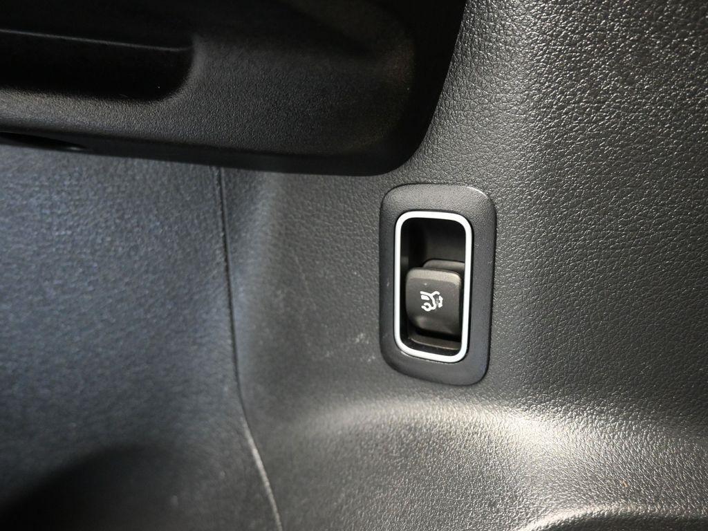 used 2021 Mercedes-Benz GLB 250 car, priced at $25,988