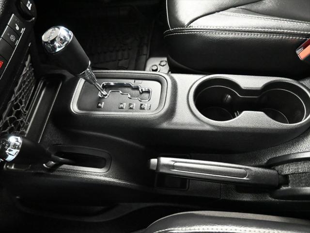 used 2015 Jeep Wrangler Unlimited car, priced at $27,599