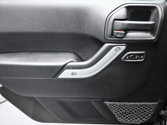 used 2015 Jeep Wrangler Unlimited car, priced at $27,599