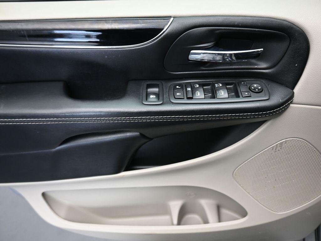 used 2020 Dodge Grand Caravan car, priced at $15,488