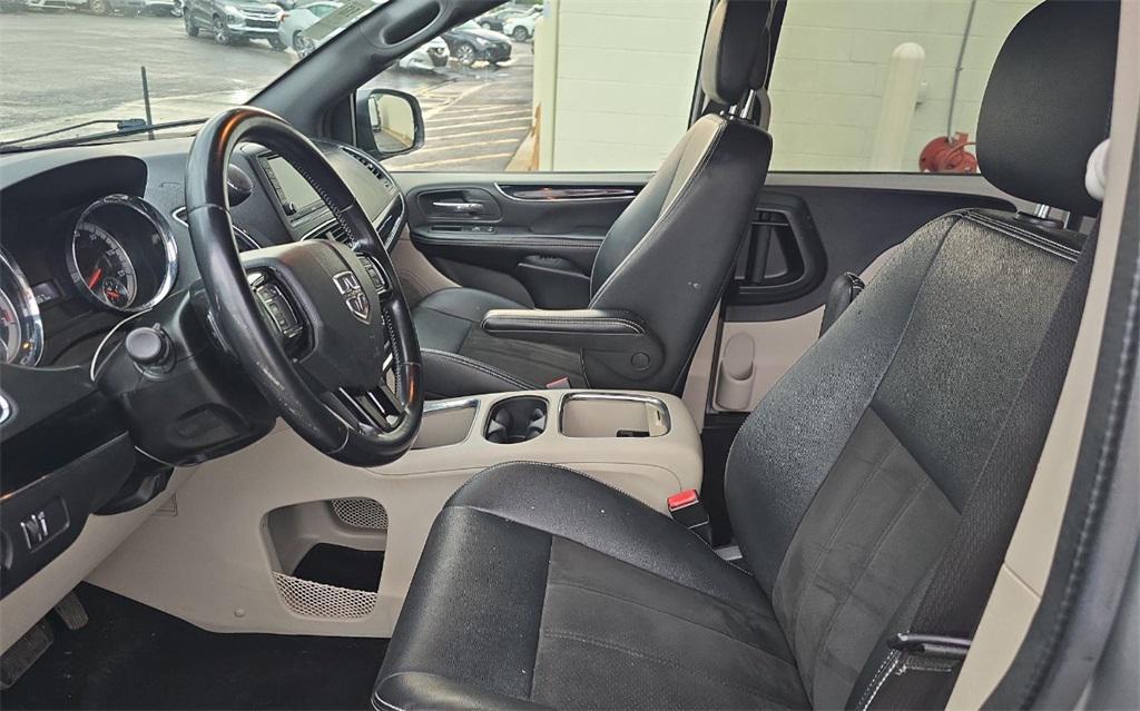 used 2020 Dodge Grand Caravan car, priced at $15,899