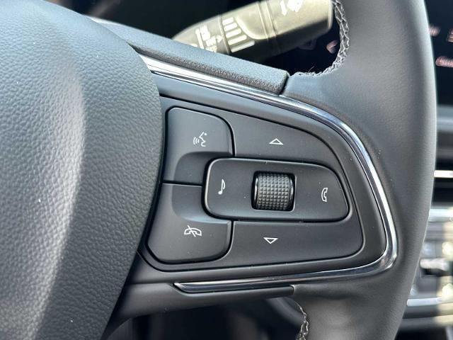 new 2025 Buick Envista car, priced at $26,685