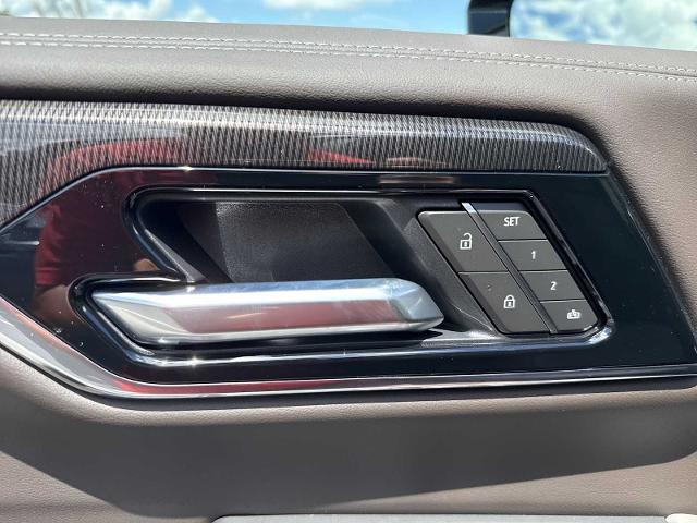 new 2025 GMC Yukon car, priced at $72,585