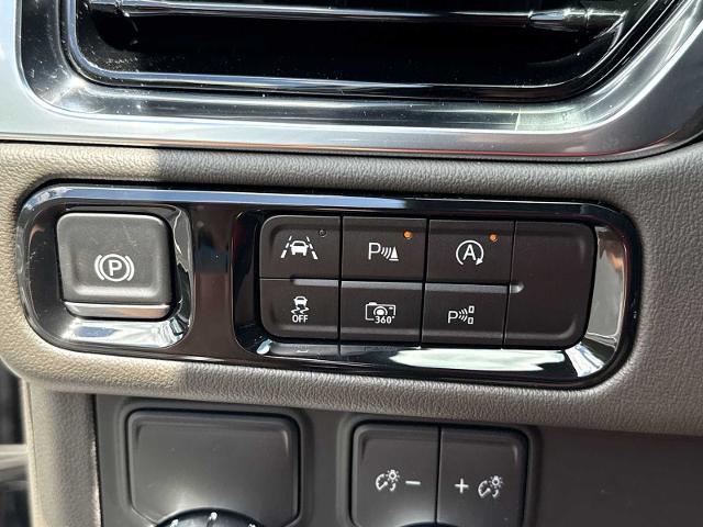new 2025 GMC Yukon car, priced at $72,585