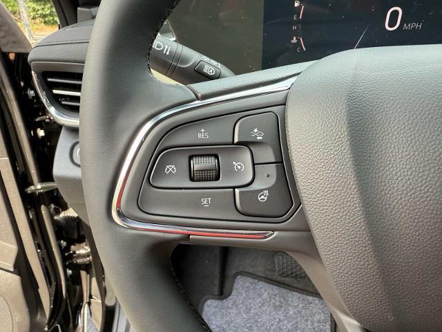 new 2025 Buick Envista car, priced at $26,685