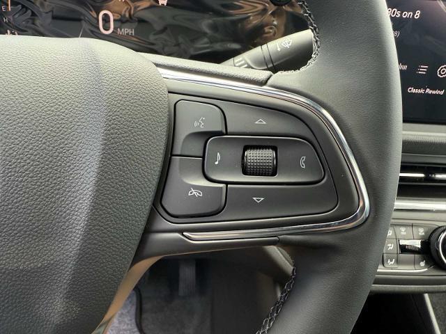 new 2025 Buick Envista car, priced at $26,685