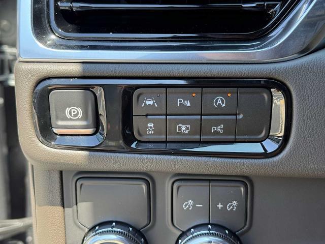 new 2025 GMC Yukon car, priced at $73,210