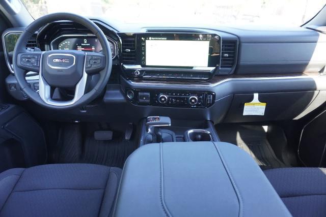 new 2025 GMC Sierra 1500 car, priced at $52,625