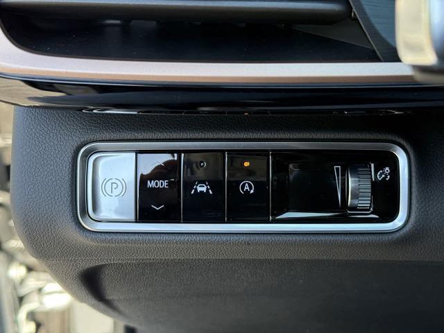 new 2025 Buick Envision car, priced at $39,235