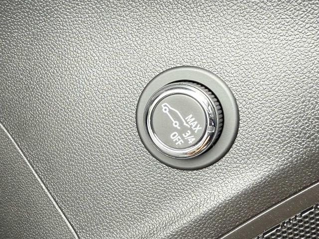 new 2025 Buick Envision car, priced at $37,990