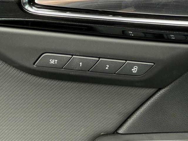 new 2025 Buick Envision car, priced at $37,990