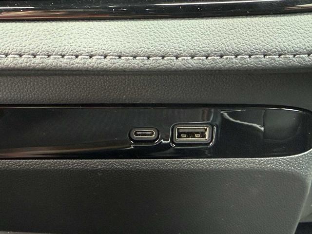 new 2025 Buick Enclave car, priced at $41,990