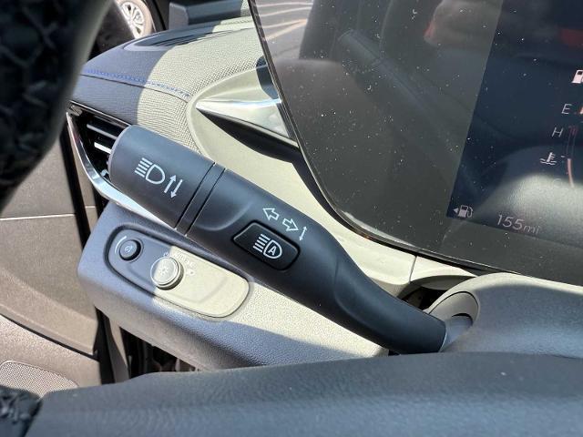 new 2025 Buick Envista car, priced at $30,565