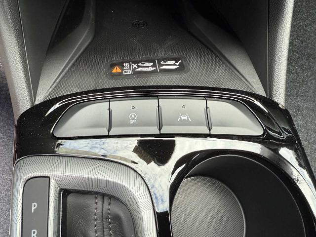 new 2025 Buick Envista car, priced at $30,070
