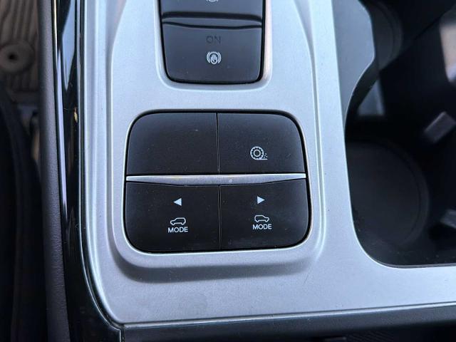 used 2022 Ford Explorer car, priced at $25,885