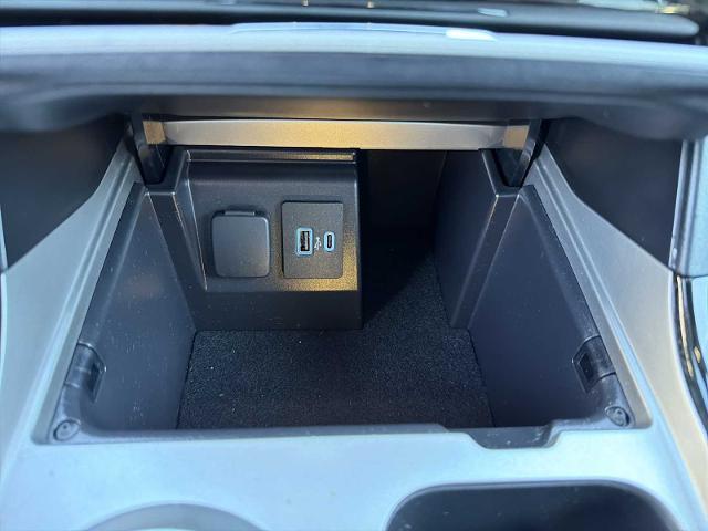 used 2022 Ford Explorer car, priced at $25,885