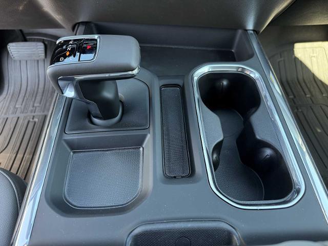 new 2025 GMC Sierra 1500 car, priced at $56,175