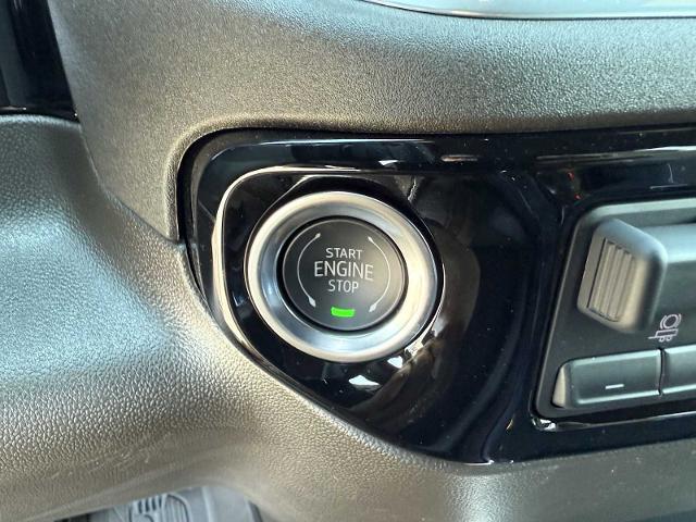 new 2025 GMC Sierra 1500 car, priced at $56,175