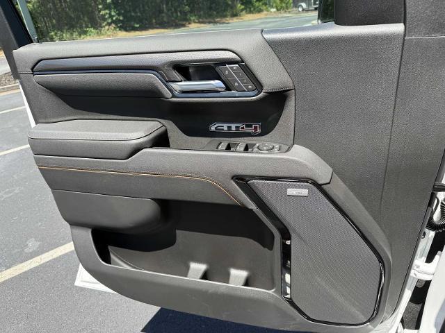 new 2025 GMC Sierra 1500 car, priced at $65,075