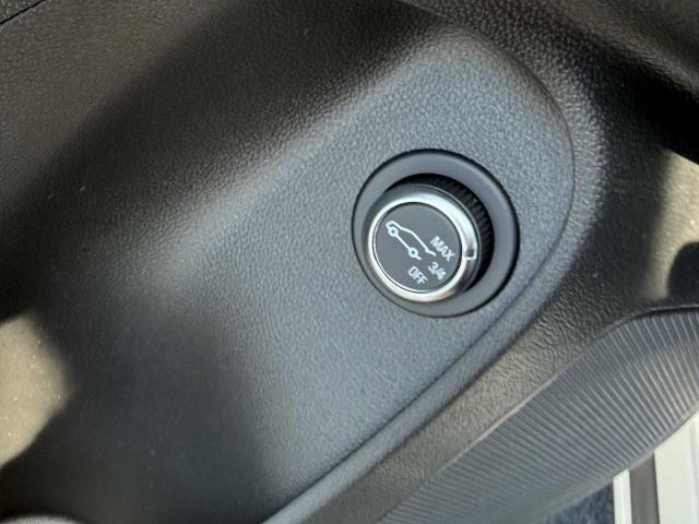 new 2025 Buick Envista car, priced at $32,185
