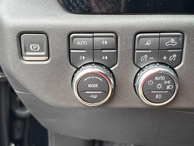 new 2025 GMC Sierra 1500 car, priced at $57,175