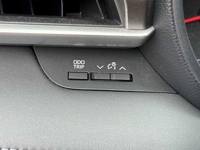 used 2022 Toyota Highlander car, priced at $31,985