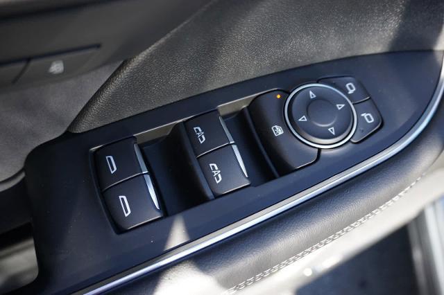 new 2025 Buick Envision car, priced at $38,735