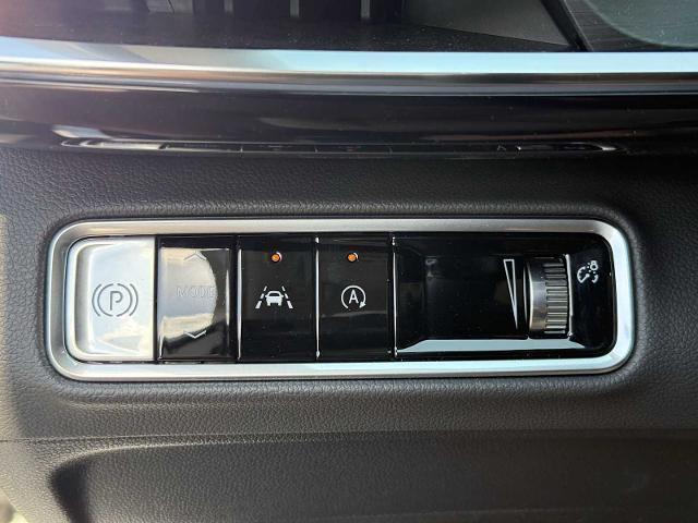 new 2025 Buick Envision car, priced at $39,245