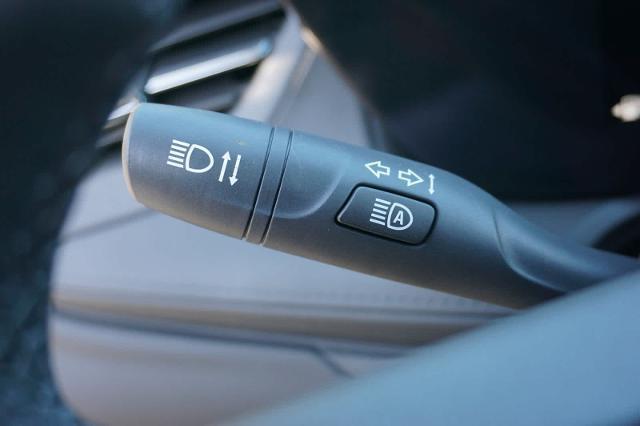 new 2025 Buick Encore GX car, priced at $23,930