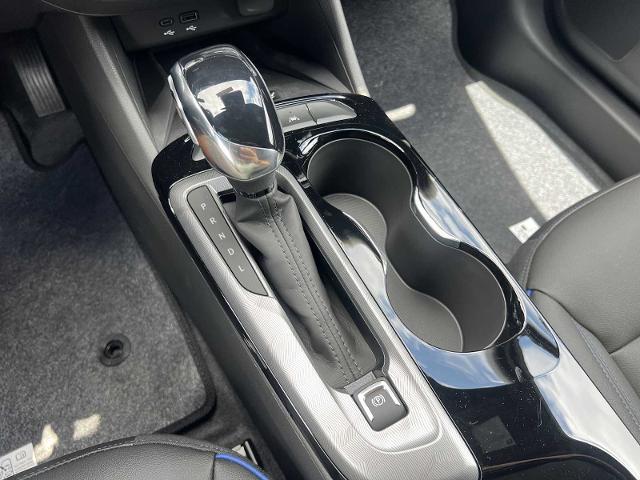 new 2025 Buick Envista car, priced at $30,070