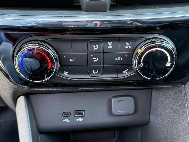 new 2025 Buick Encore GX car, priced at $27,425