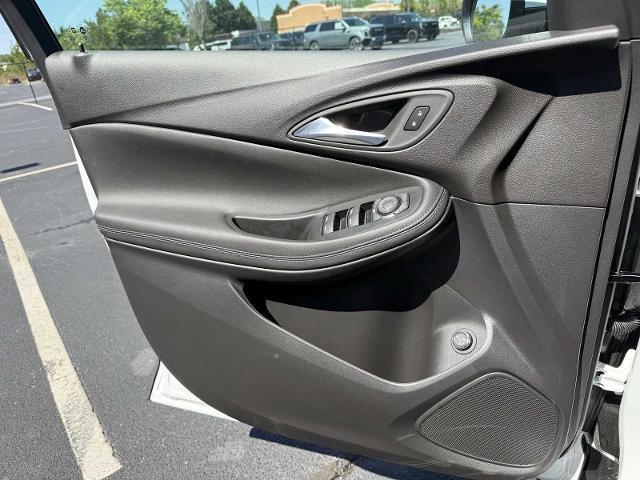 new 2025 Buick Encore GX car, priced at $27,425