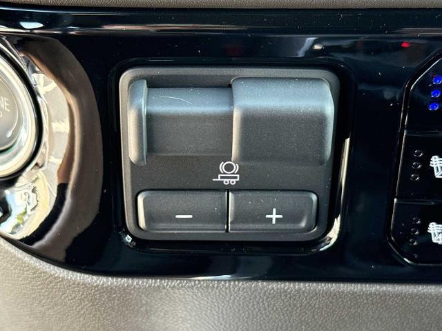 new 2025 GMC Sierra 1500 car, priced at $56,690