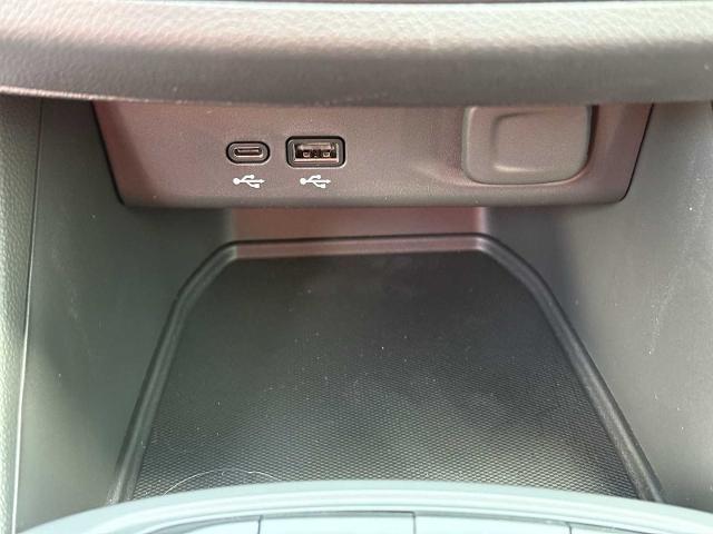 new 2025 Buick Envista car, priced at $23,685