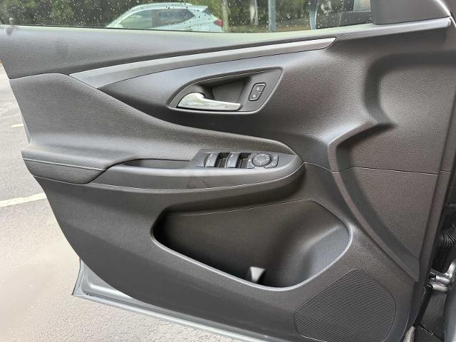 new 2025 Buick Envista car, priced at $23,685