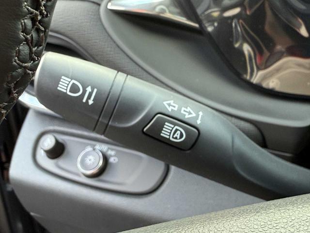 new 2025 Buick Envista car, priced at $23,685