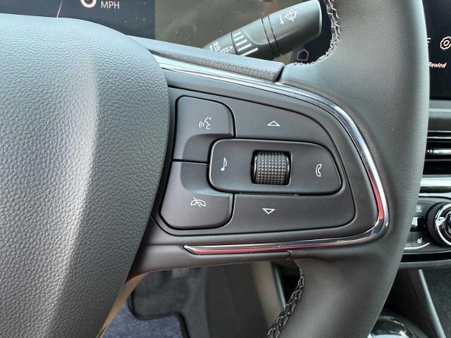 new 2025 Buick Envista car, priced at $30,070