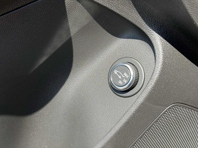 new 2025 Buick Envista car, priced at $30,070