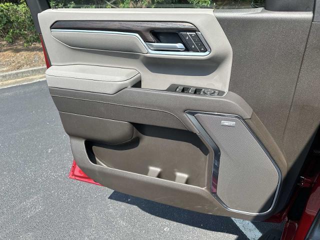 new 2025 GMC Sierra 1500 car, priced at $57,320
