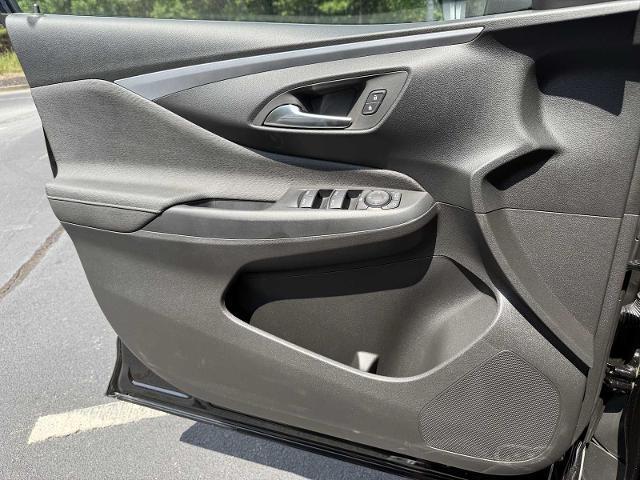 new 2025 Buick Envista car, priced at $26,685