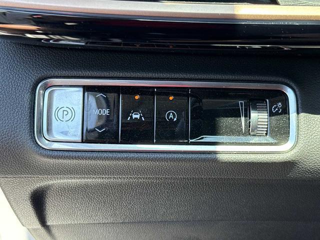 new 2025 Buick Envision car, priced at $37,740