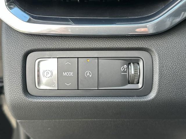 new 2025 GMC Acadia car, priced at $45,725