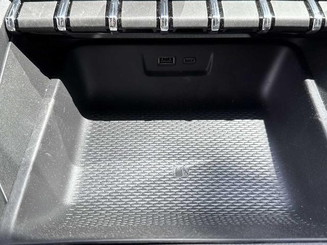 new 2025 GMC Terrain car, priced at $33,983